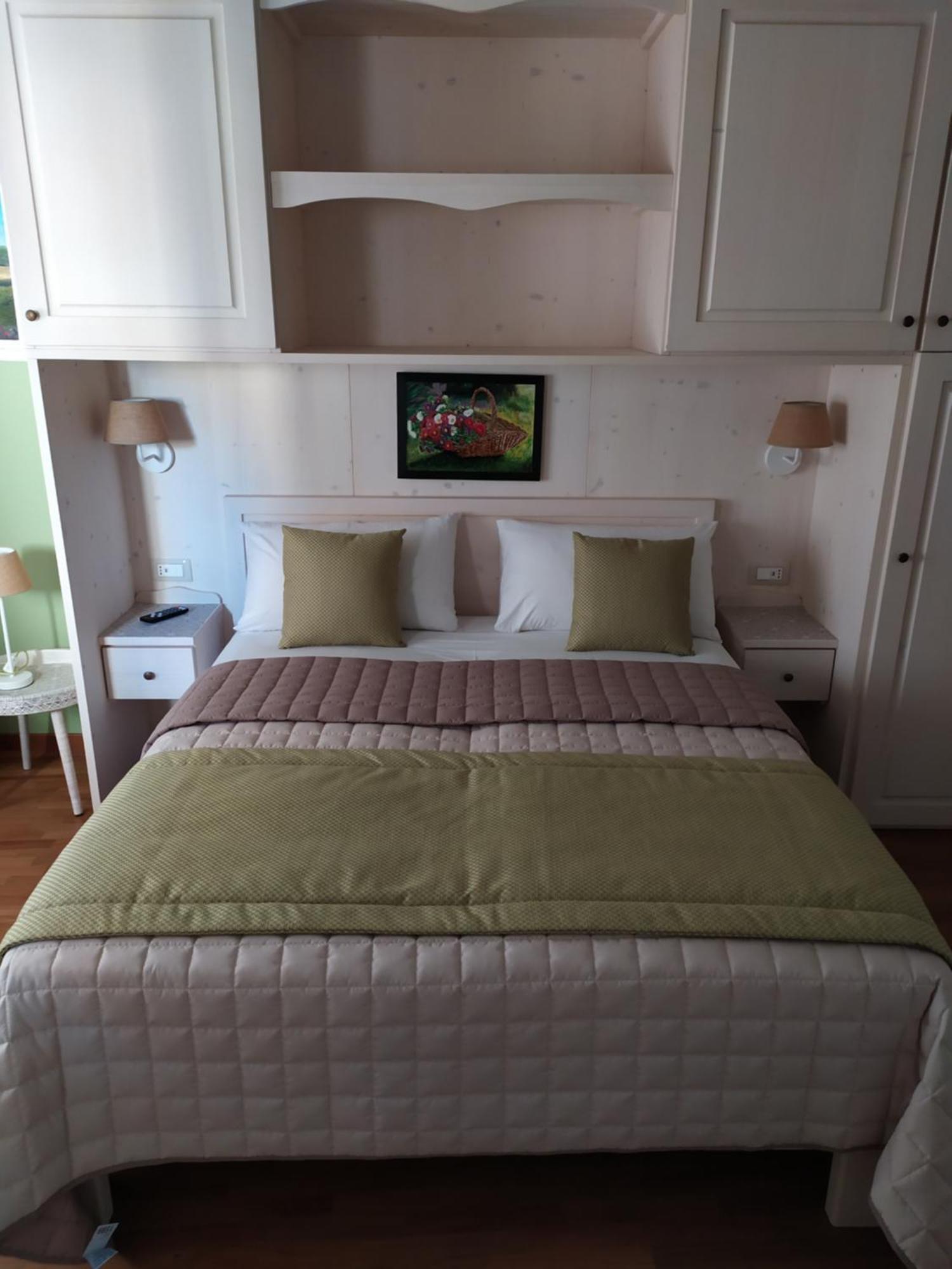 Al San Michele Hotel Stresa Luaran gambar